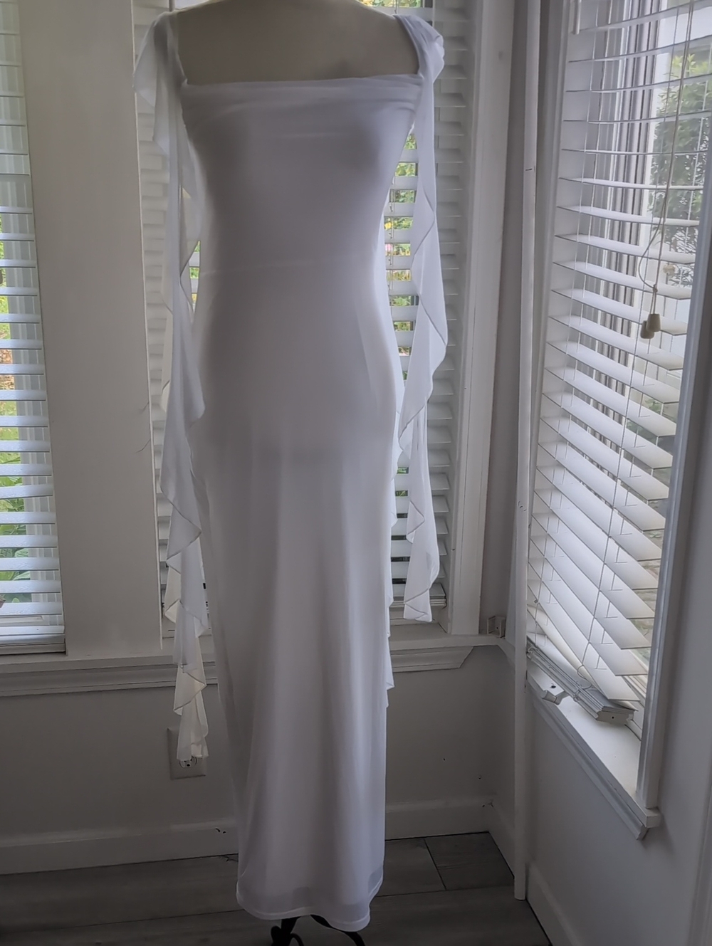 Pretty Garden White Sleeveless Ruffle Wings Bodycon Fairy Maxi Dress Size S NWT